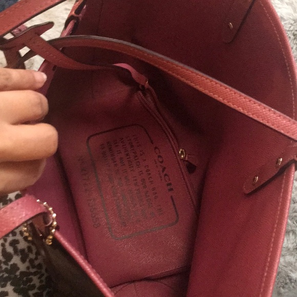 COPY - Coach useful bag you can wear on both sides - Picture 4 of 11